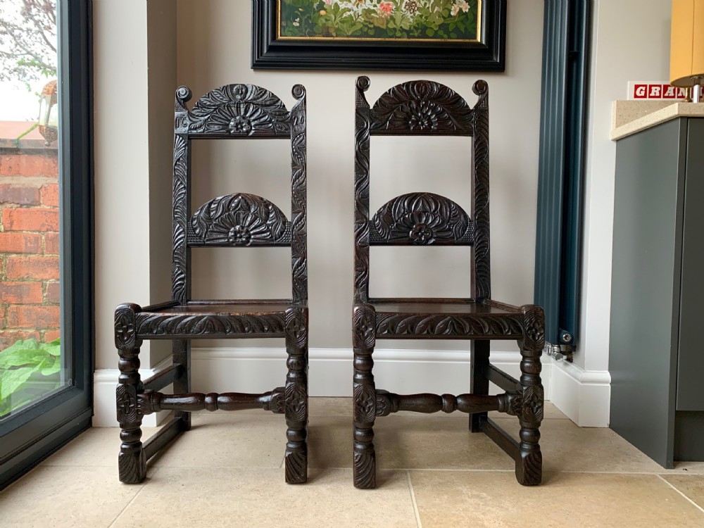 PAIR OF EARLY 17TH CENTURY DERBYSHIRE CHAIRS IN OAK View II