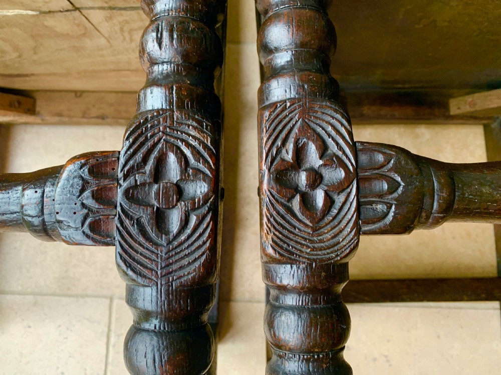 PAIR OF EARLY 17TH CENTURY DERBYSHIRE CHAIRS IN OAK View XIV