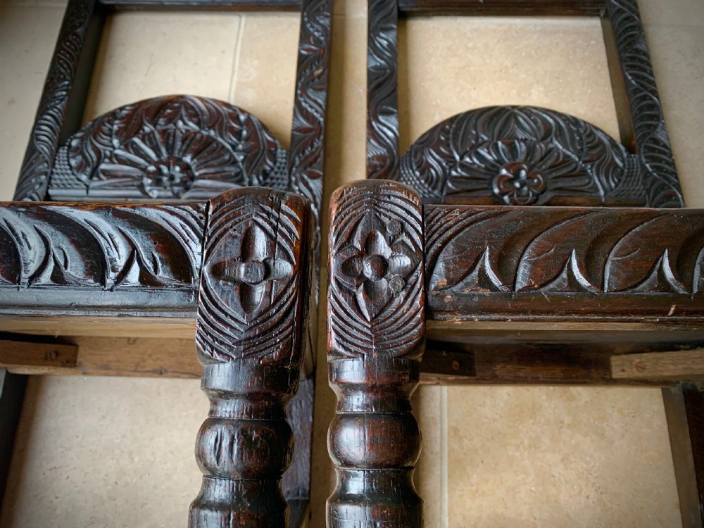 PAIR OF EARLY 17TH CENTURY DERBYSHIRE CHAIRS IN OAK View XV