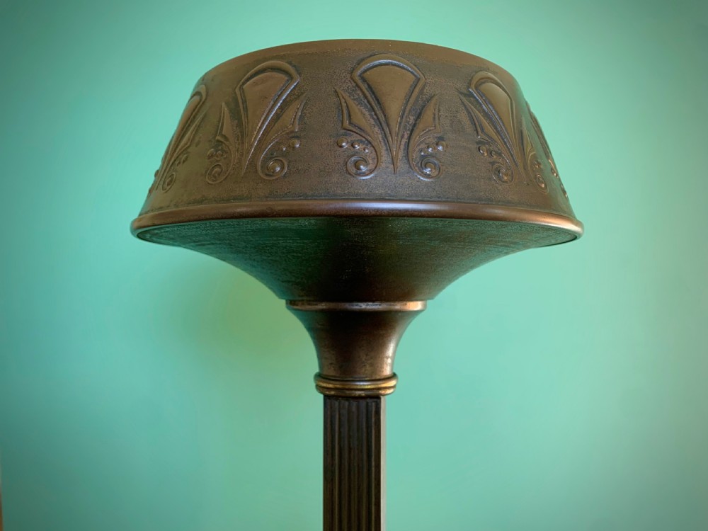 ARTS AND CRAFTS TALL JARDINIERE / PLANT STAND View II