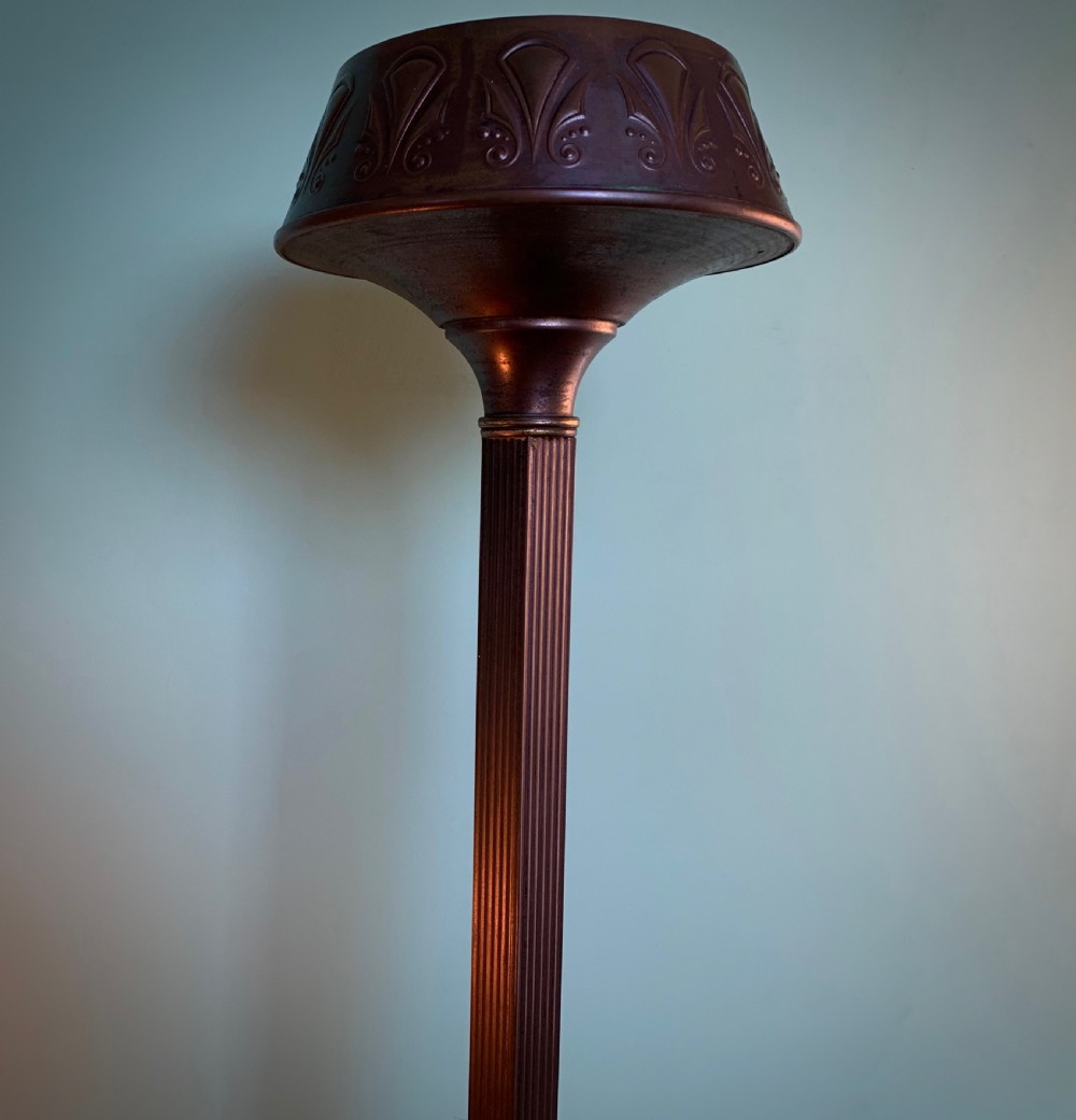 ARTS AND CRAFTS TALL JARDINIERE / PLANT STAND View X