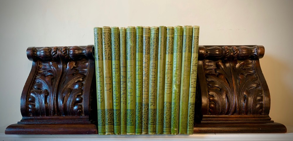 PAIR OF ENGLISH OAK BOOKENDS IN THE CLASSICAL STYLE View III