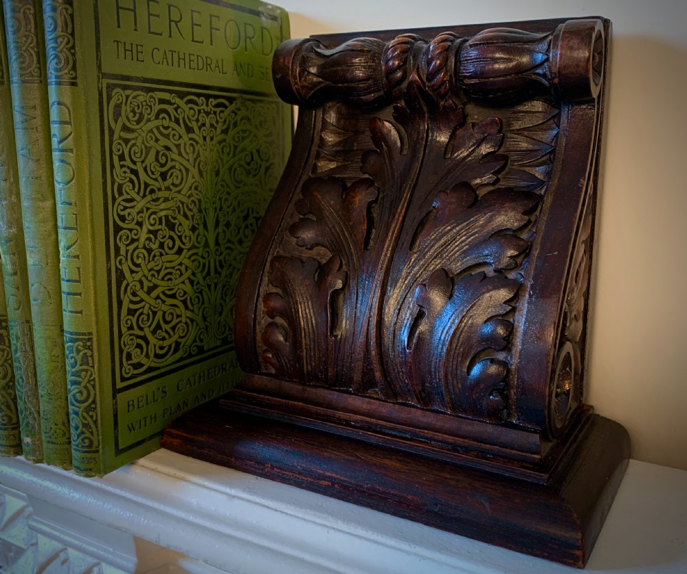 PAIR OF ENGLISH OAK BOOKENDS IN THE CLASSICAL STYLE View IX