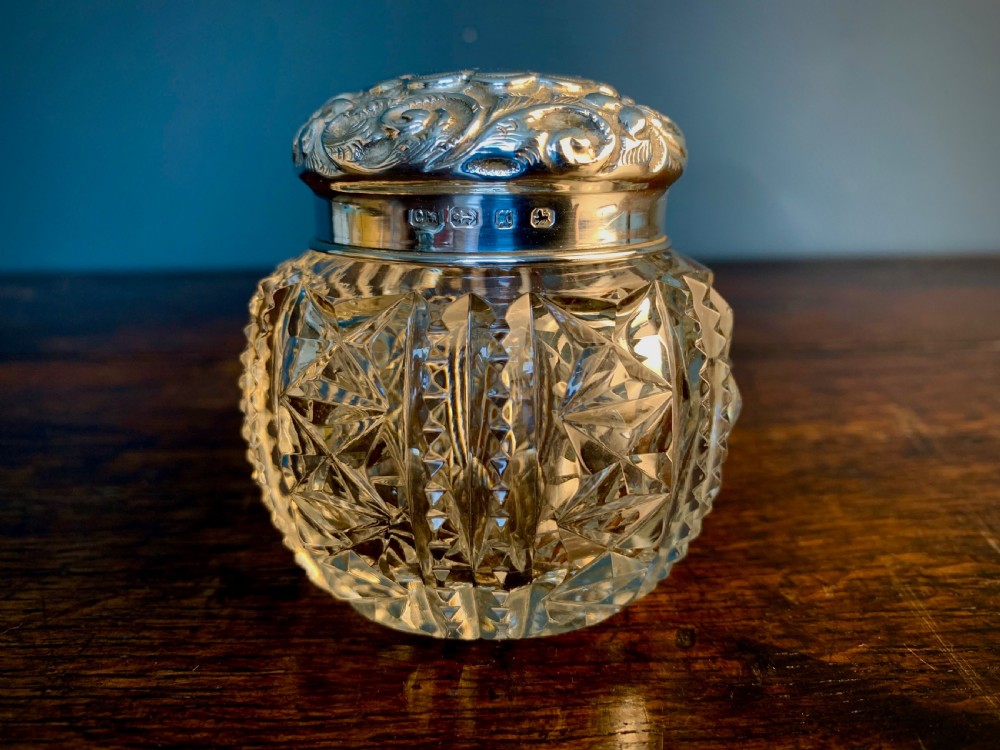 VICTORIAN SILVER LIDDED CUT GLASS DRESSING TABLE POT