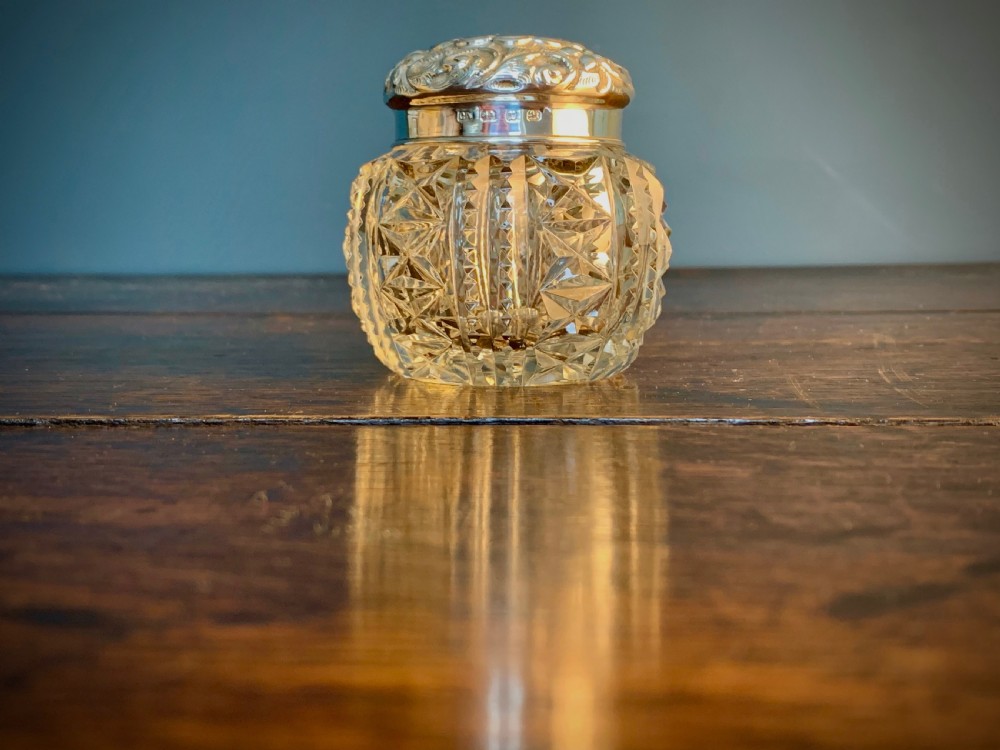 VICTORIAN SILVER LIDDED CUT GLASS DRESSING TABLE POT View VIII