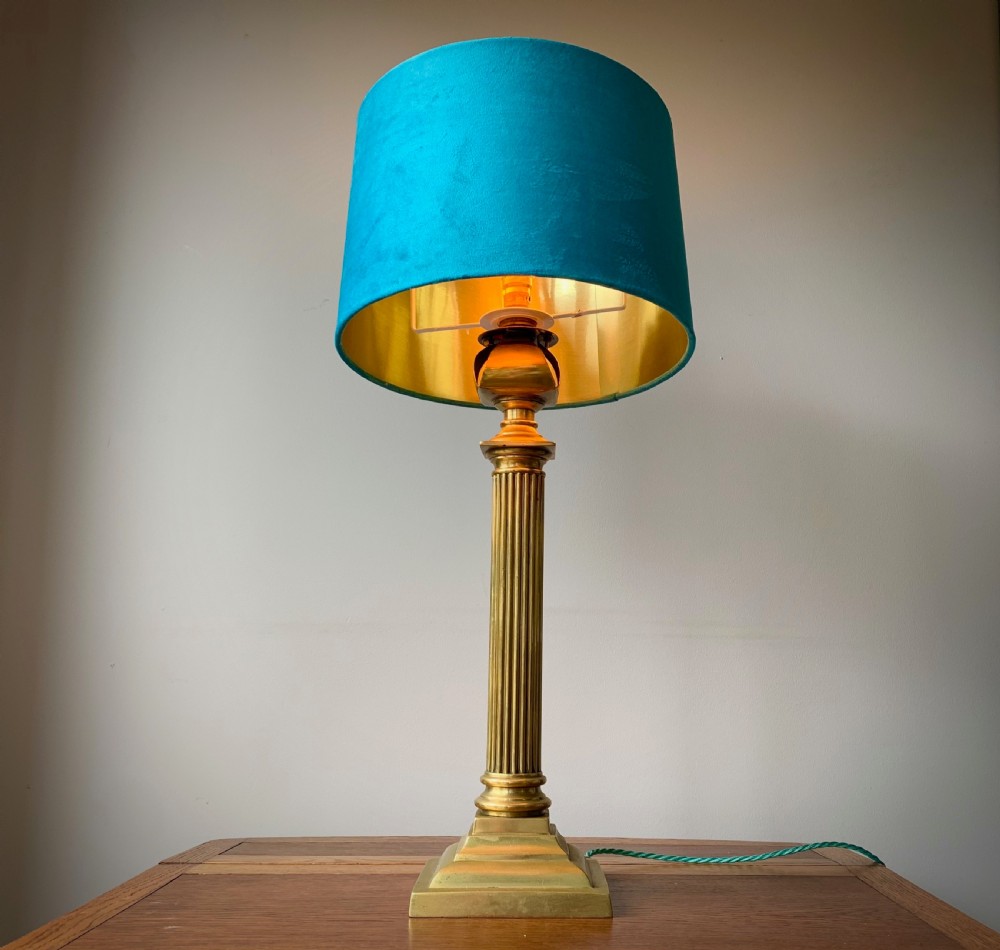 EDWARDIAN BRASS COLUMN TABLE LAMP
