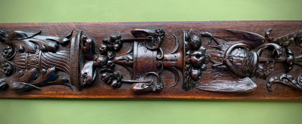 19TH CENTURY CLASSICALLY CARVED MAHOGANY PANEL . View XV