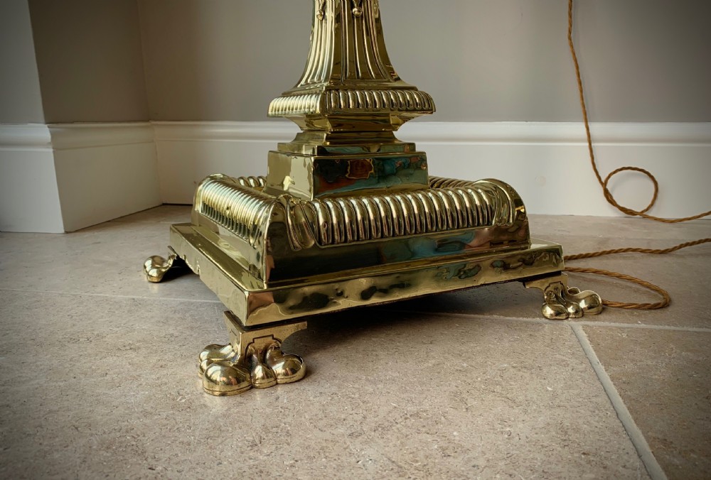 SUPERB VICTORIAN BRASS EXTENDING FLOOR LAMP BY THOMAS MESSENGER. View X