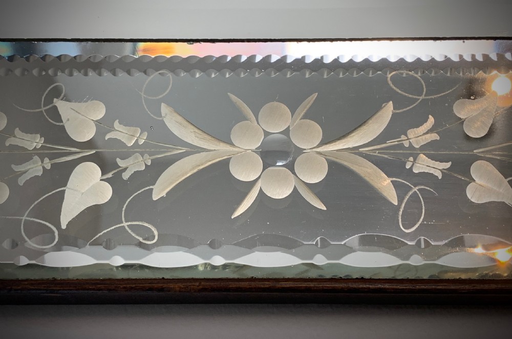 VENETIAN ETCHED GLASS MIRROR - EARLY 20TH CENTURY View III