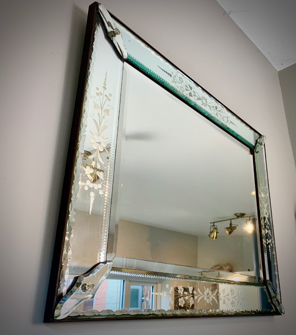 VENETIAN ETCHED GLASS MIRROR - EARLY 20TH CENTURY View VI