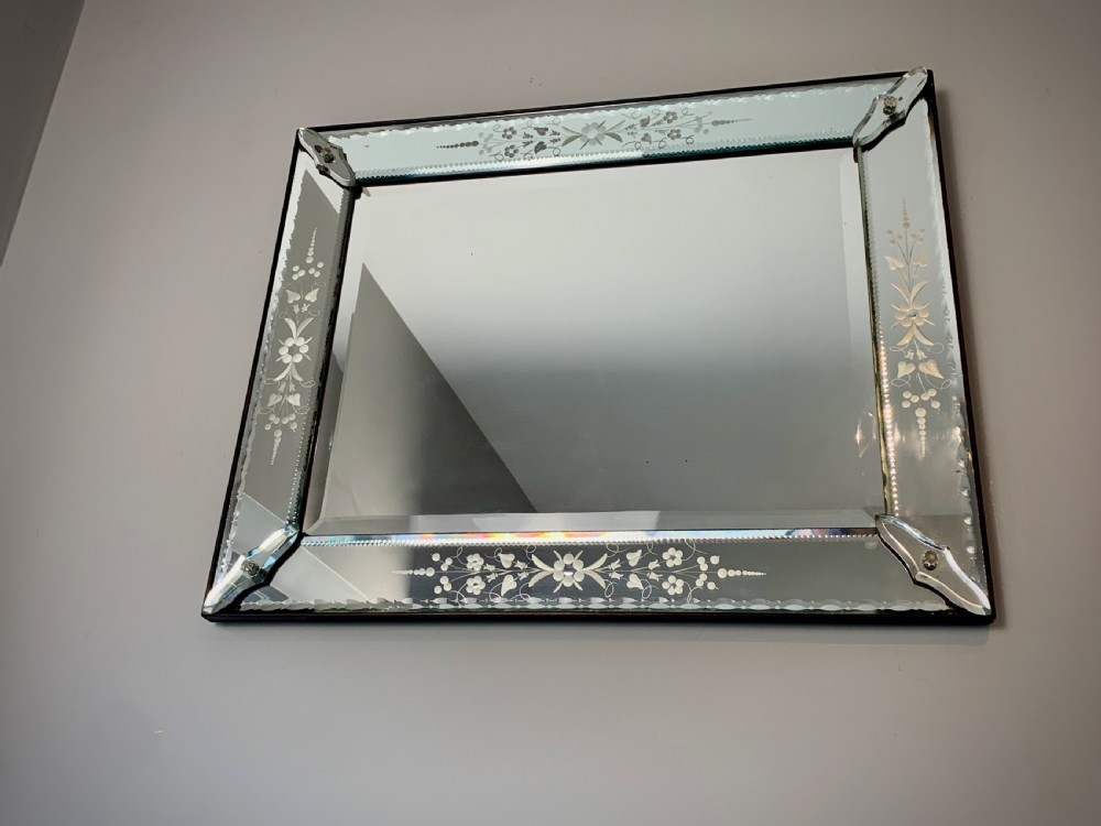 VENETIAN ETCHED GLASS MIRROR - EARLY 20TH CENTURY View VII