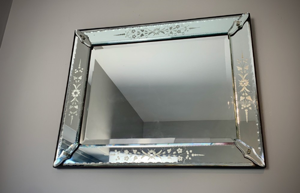 VENETIAN ETCHED GLASS MIRROR - EARLY 20TH CENTURY View XII