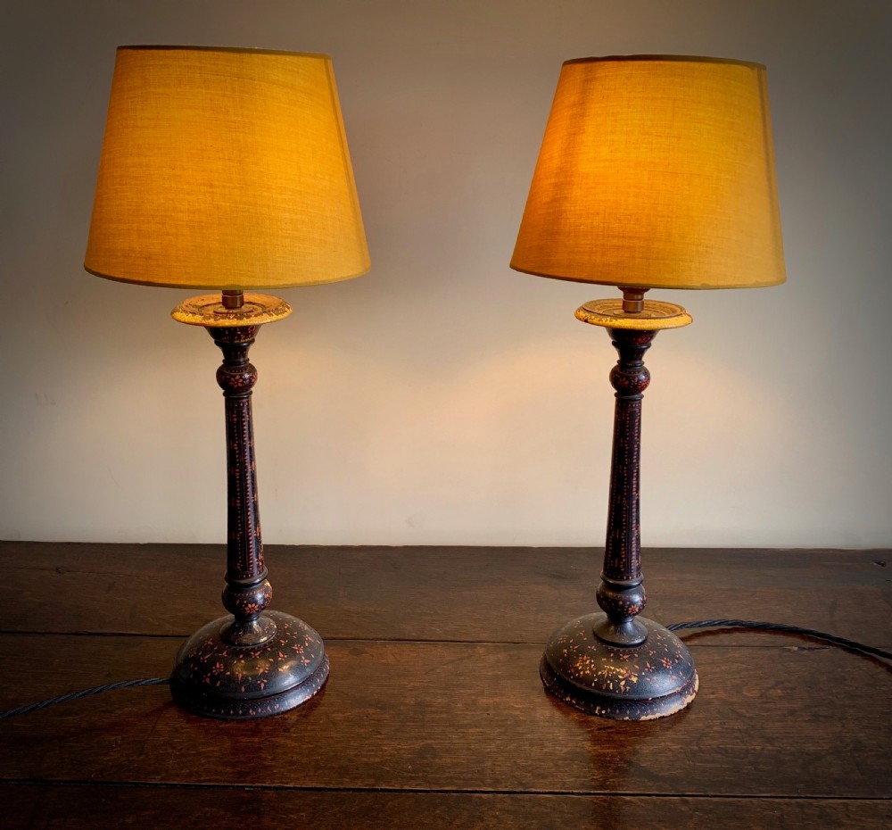 PAIR OF KASHMIRI POLYCHROME TABLE LAMPS - EARLY 20TH CENTURY View XXII