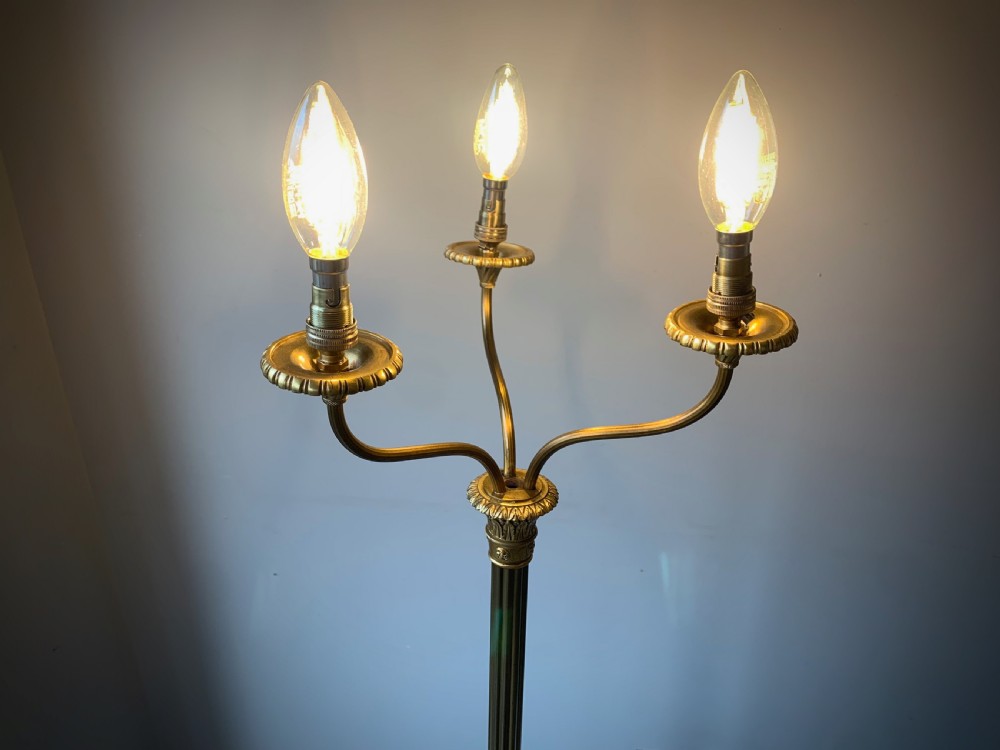 BRASS FLOOR LAMP WITH THREE BRANCH ARMS. View V