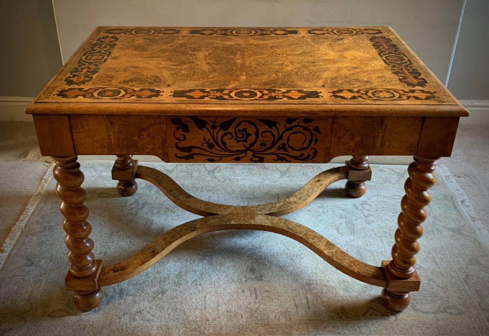19TH CENTURY DUTCH MARQUETRY HALL TABLE
