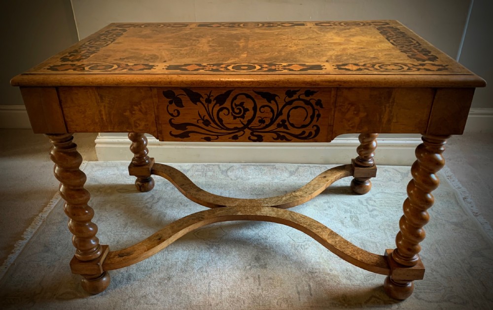 19TH CENTURY DUTCH MARQUETRY HALL TABLE View IV