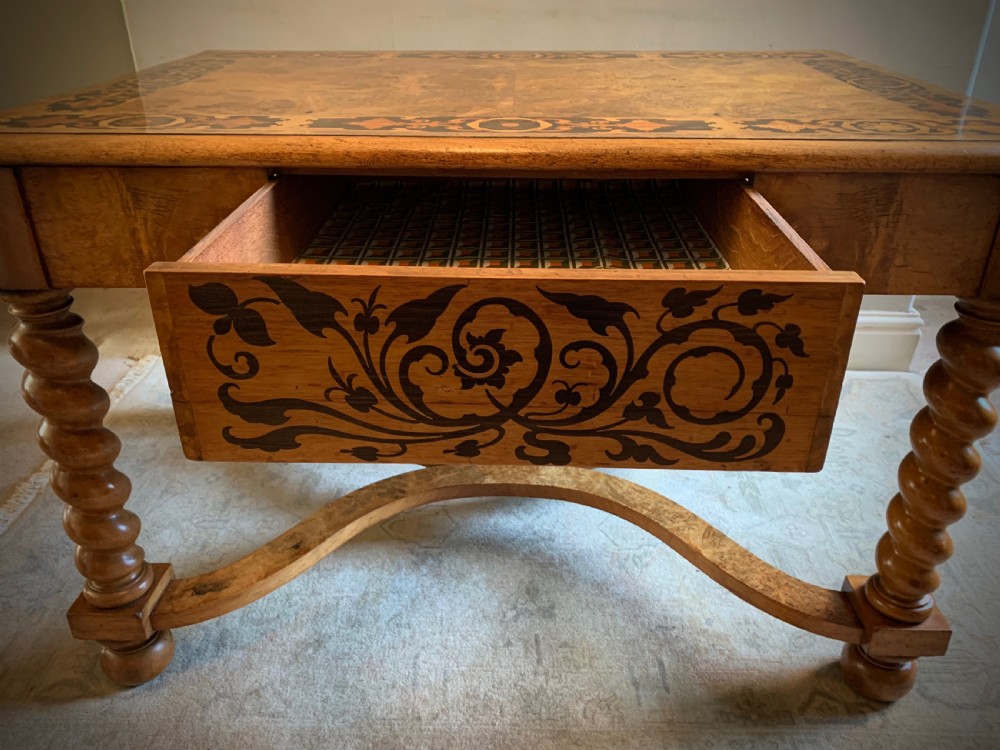 19TH CENTURY DUTCH MARQUETRY HALL TABLE View XI