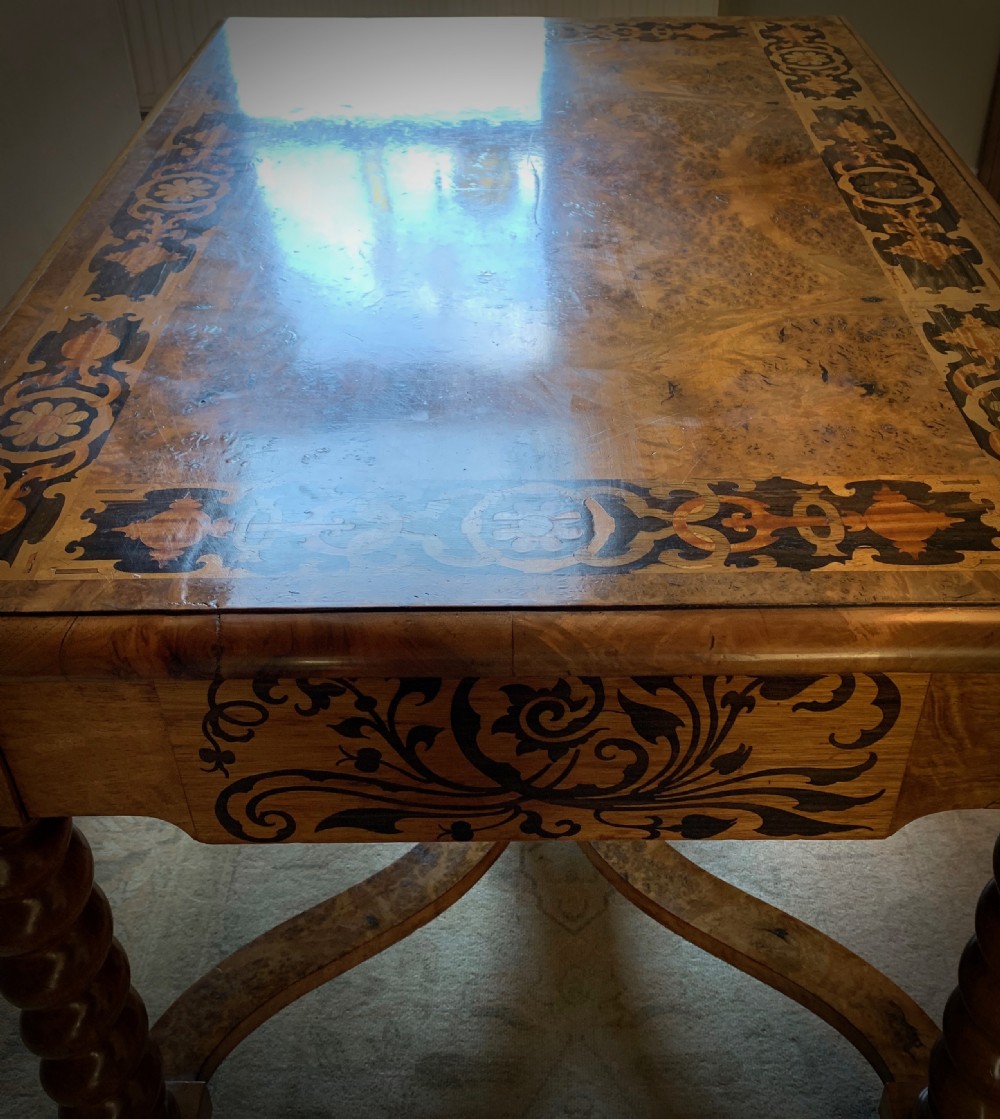 19TH CENTURY DUTCH MARQUETRY HALL TABLE View XVII