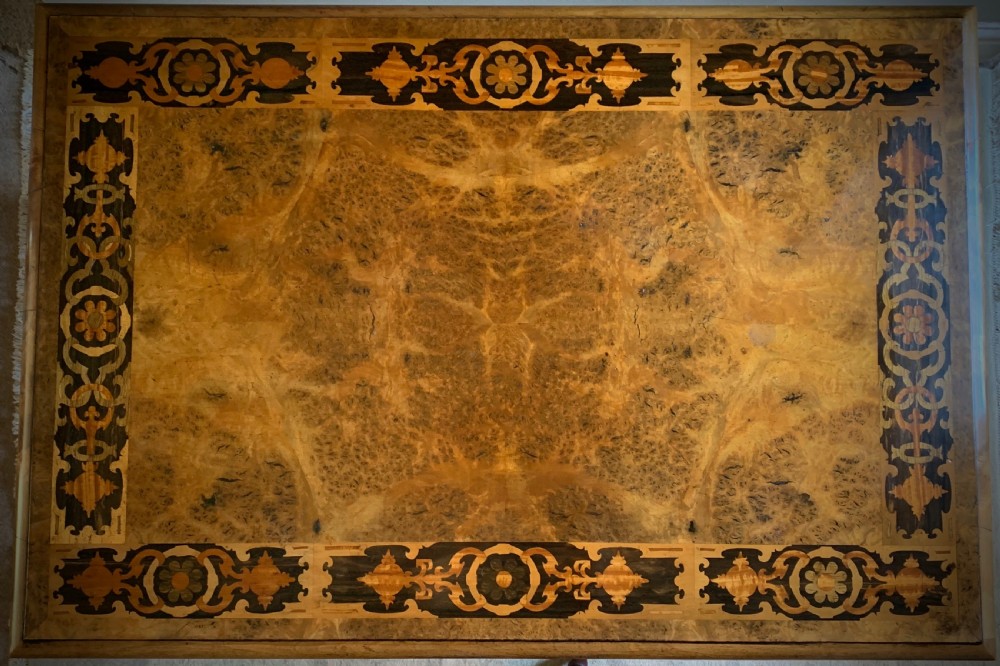 19TH CENTURY DUTCH MARQUETRY HALL TABLE View XVIII