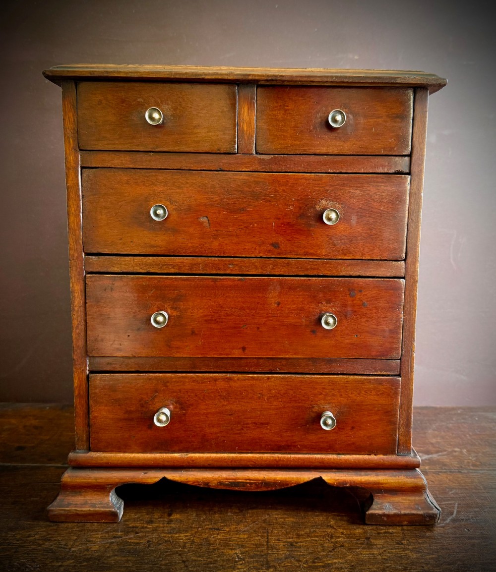 MINIATURE CHEST OF DRAWERS - MAHOGANY SALESMAN'S PIECE, EARLY VICTORIAN.