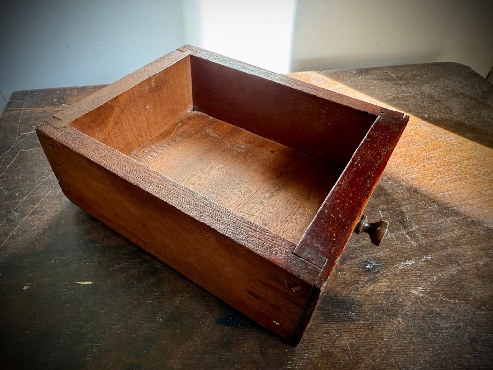 MINIATURE CHEST OF DRAWERS - MAHOGANY SALESMAN'S PIECE, EARLY VICTORIAN. View XX