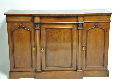 SUPERB ANTIQUE MAHOGANY THREE DOOR BREAKFRONT SIDE CABINET - ADDITIONAL PHOTO 2