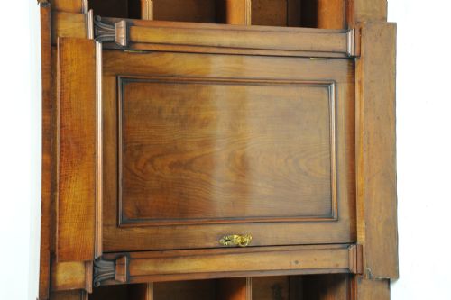SUPERB ANTIQUE MAHOGANY THREE DOOR BREAKFRONT SIDE CABINET - ADDITIONAL PHOTO 6