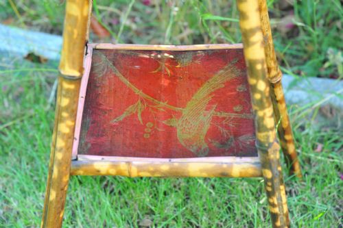A GOOD ANTIQUE CHINOISERIE TWO TIER BAMBOO AND LACQUERED PANEL SIDE TABLE - ADDITIONAL PHOTO 5