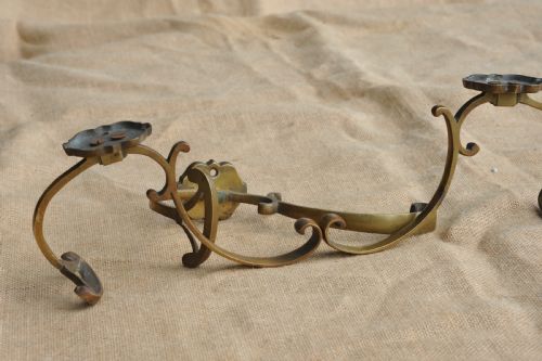A SET OF THREE GOOD ANTIQUE FRENCH BRONZE WALL MOUNTED HAT AND COAT HOOKS - ADDITIONAL PHOTO 4