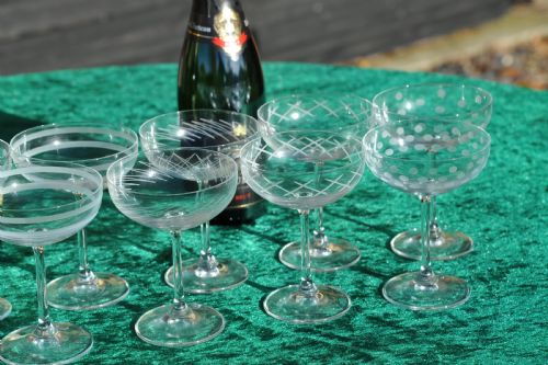 SET OF TWELVE EARLY 20C FRENCH CHAMPAGNE COUPES GLASSES - ADDITIONAL PHOTO 6