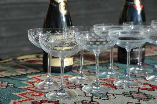 SET OF TWELVE EARLY 20C FRENCH CHAMPAGNE COUPES GLASSES - ADDITIONAL PHOTO 13