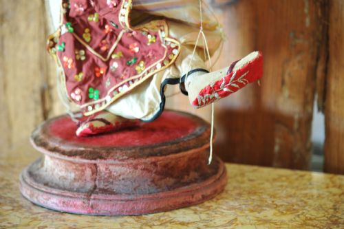 AN ANTIQUE MIDDLE EASTERN PUPPET - ADDITIONAL PHOTO 12
