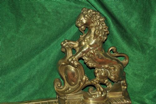 AN ANTIQUE FRENCH LOUIS XV STYLE FIREPLACE FENDER - ADDITIONAL PHOTO 9