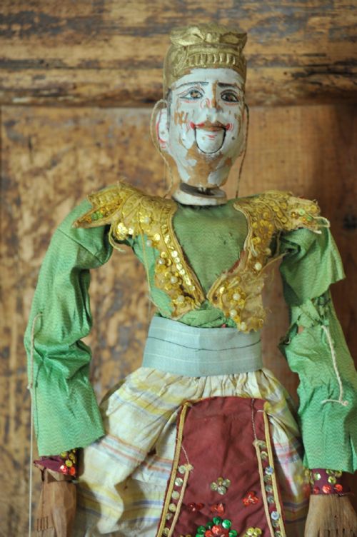 AN ANTIQUE MIDDLE EASTERN PUPPET - ADDITIONAL PHOTO 9