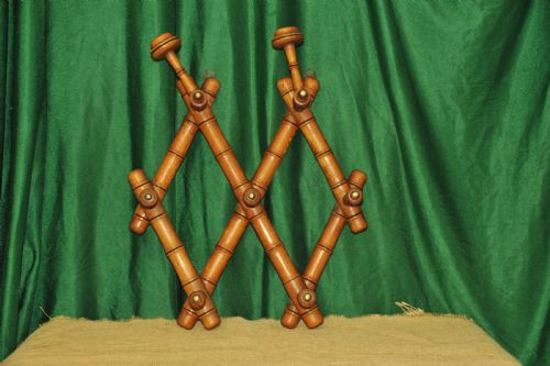 A VINTAGE FRENCH FAUX BAMBOO COAT RACK - ADDITIONAL PHOTO 3