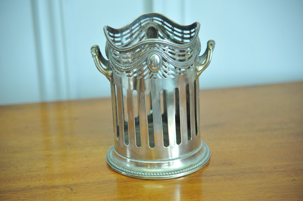 A Rare Antique Vintage Silver Plate Soda Syphon Wine Bottle Base Holder