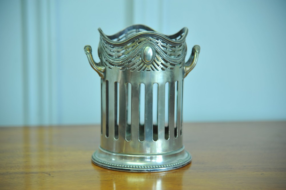 A Rare Antique Vintage Silver Plate Soda Syphon Wine Bottle Base Holder View VI