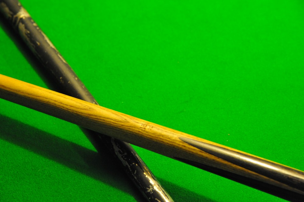 Antique Snooker Cue One Piece Ash by Burroughes and Watts View IX