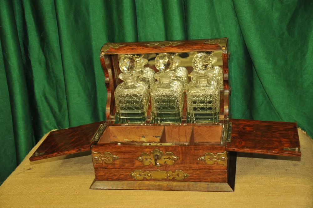 An Antique Oak Tantalus Games Compendium View XI