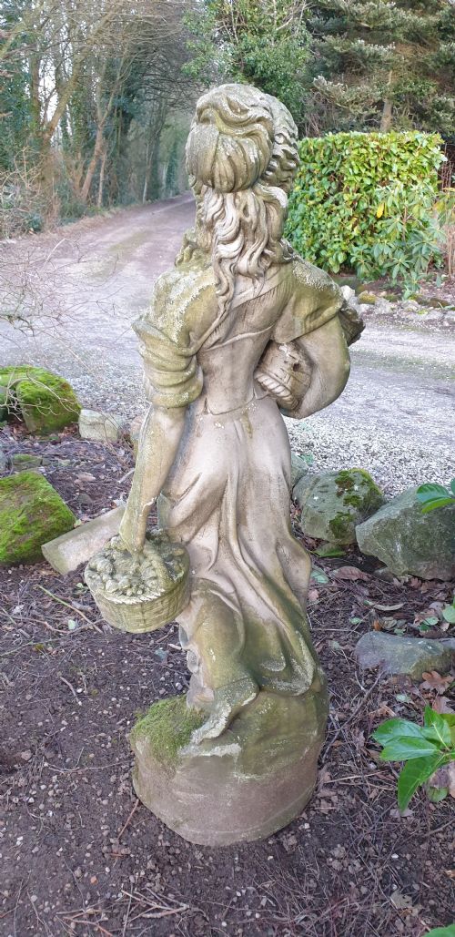 LARGE GARDEN STATUE - ADDITIONAL PHOTO 2