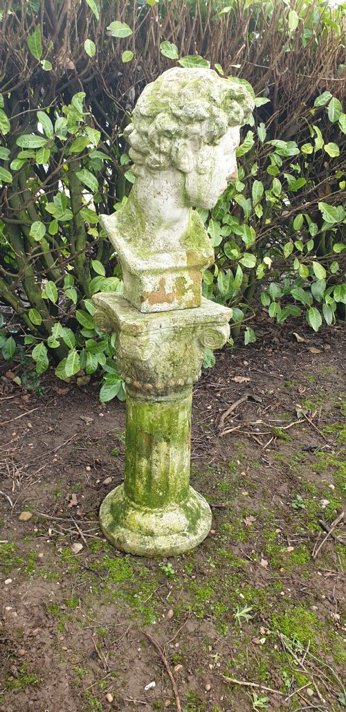 LARGE GARDEN STATUE ON PEDESTAL - ADDITIONAL PHOTO 2