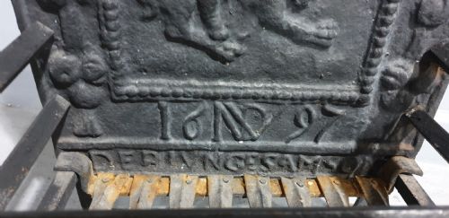 SUPERB CAST IRON GRATE - ADDITIONAL PHOTO 3