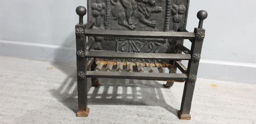 SUPERB CAST IRON GRATE - ADDITIONAL PHOTO 6