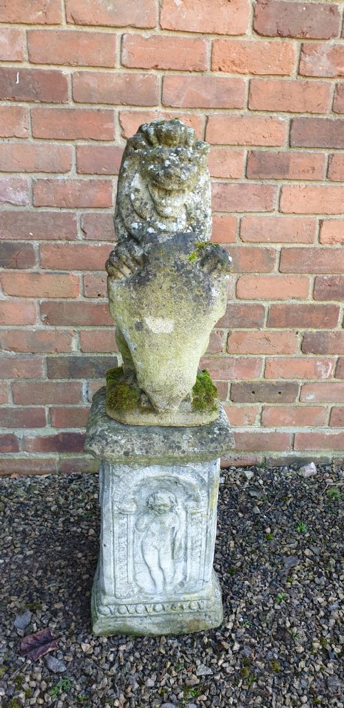 PAIR GARDEN STONE SEATED LIONS ON PLINTHS - ADDITIONAL PHOTO 2