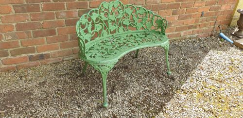 LOVELY CURVED CAST IRON BENCH - ADDITIONAL PHOTO 6