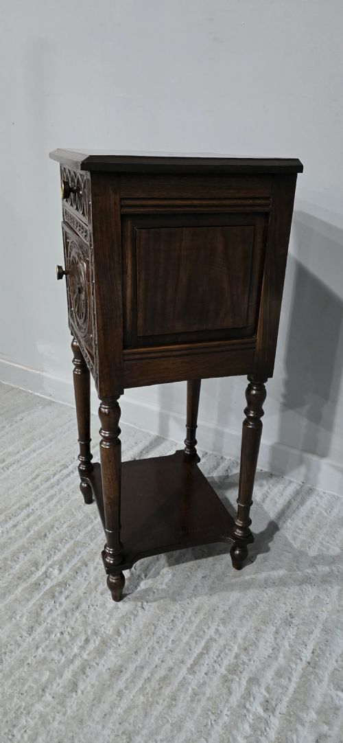 SUPER QUALITY WALNUT BEDSIDE LAMP TABLE - ADDITIONAL PHOTO 2