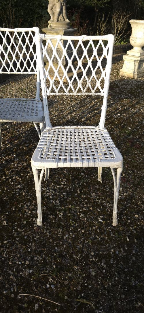 SUPER LATTICE GARDEN TABLE AND CHAIRS - ADDITIONAL PHOTO 4