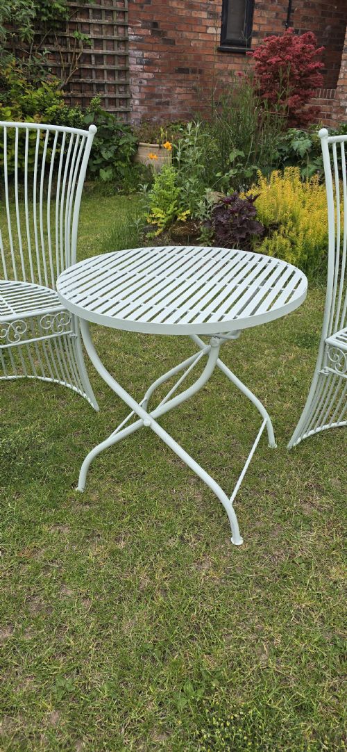 SUPER ART DECO CAST IRON PATIO SET - ADDITIONAL PHOTO 1