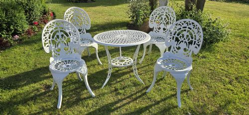 CAST IRON GARDEN CONSERVATORY SET OF FOUR CHAIRS AND TABLE - ADDITIONAL PHOTO 6