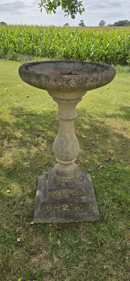 ANTIQUE STONE BIRD BATH - ADDITIONAL PHOTO 1